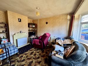 Lounge- click for photo gallery